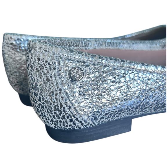 NWOT Vince Camuto Silver Metallic Leather Ballerina Flat Minndy Womens 5 Girls 3 - Picture 9 of 11